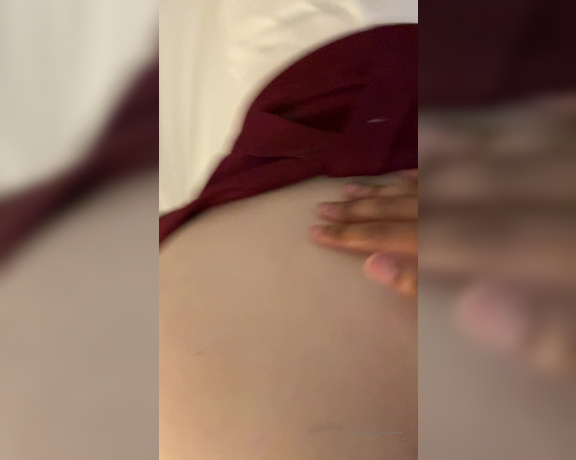 Freakfreakco aka freak_freak_ OnlyFans Video - POV shot of my creamy pussy before daddy wanted to use two hands