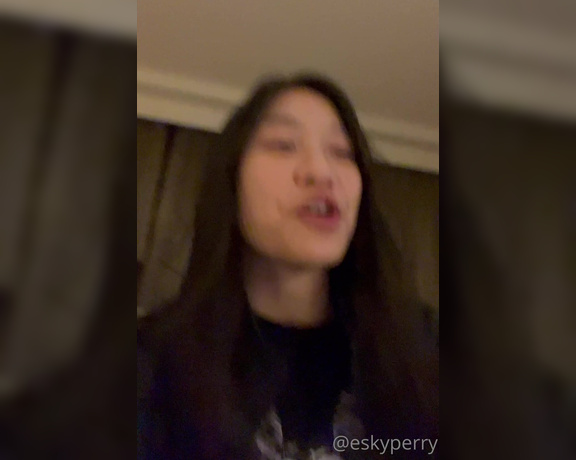 EskyPerry aka eskyperry OnlyFans Video - 08-22-2022 - I love thinking outside of the box when it comes to posing