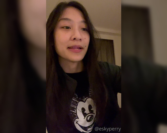 EskyPerry aka eskyperry OnlyFans Video - 08-22-2022 - I love thinking outside of the box when it comes to posing