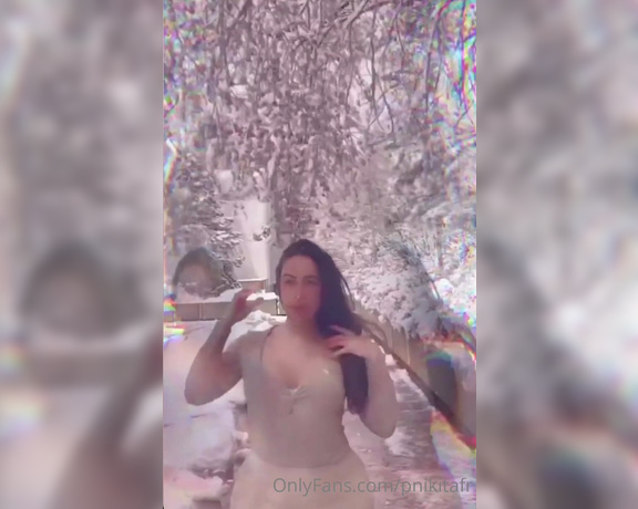 Patricia Nikitafr aka pnikitafr OnlyFans Video - 04-01-2022 - Sentadona  Fala que é sem sentimento , mais quando eu sento apaixona