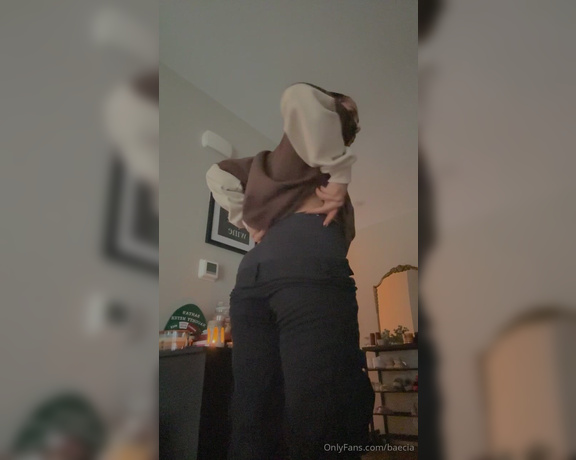 Baecia aka baecia OnlyFans Video - 01-06-2024 - showing you what im working with before i leave to run errands