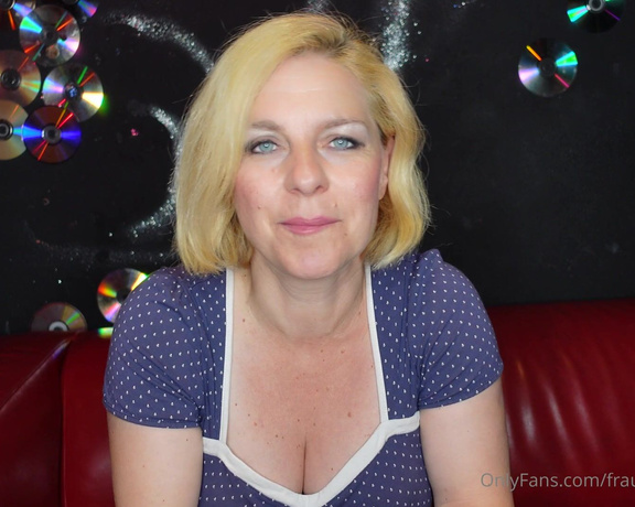 Fräulein Schmitt aka frauleinschmitt_vip OnlyFans Video - 07-03-2021 - Mal was ganz anderes für meine deutschen Jungs und Mädels