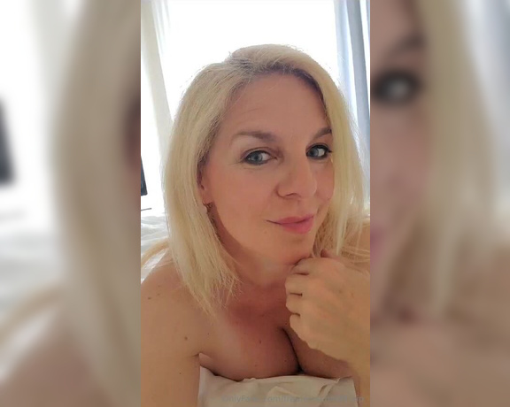 Fräulein Schmitt aka frauleinschmitt_vip OnlyFans Video - 09-04-2023 - Happy Monday