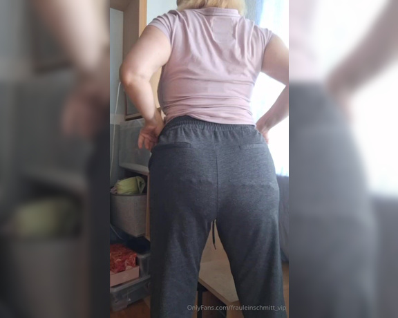 Fräulein Schmitt aka frauleinschmitt_vip OnlyFans Video - 07-22-2024 - Can you help me take it off