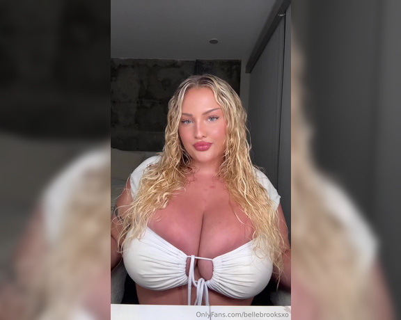 Belle Brooks aka bellebrooksxo OnlyFans Video - 04-21-2024 - Im rocking my curly hair look  Can you pull my hair the nice way, pls