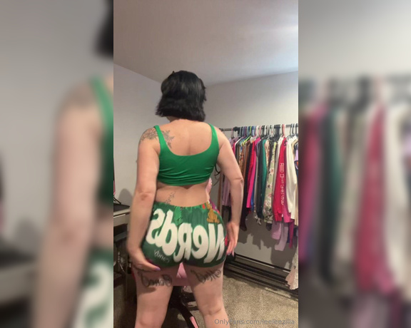 Leeleezilla aka leeleezilla OnlyFans Video - 06-19-2024 - How you like my slutty body