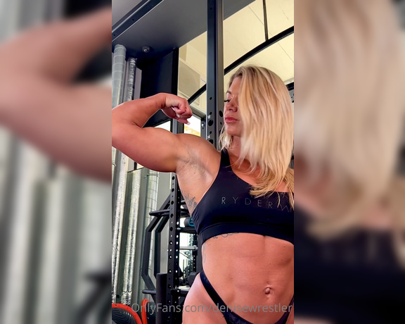 Denise Anders aka deniseanders OnlyFans Video - 08-14-2022 - Watch me curl these 20kg dumbbells with ease with my 14