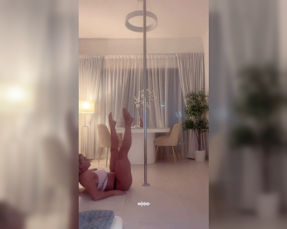 Denise Anders aka deniseanders OnlyFans Video - 08-16-2024 - Feeling so empowered as I twist and turn on the pole showing off my sultry moves