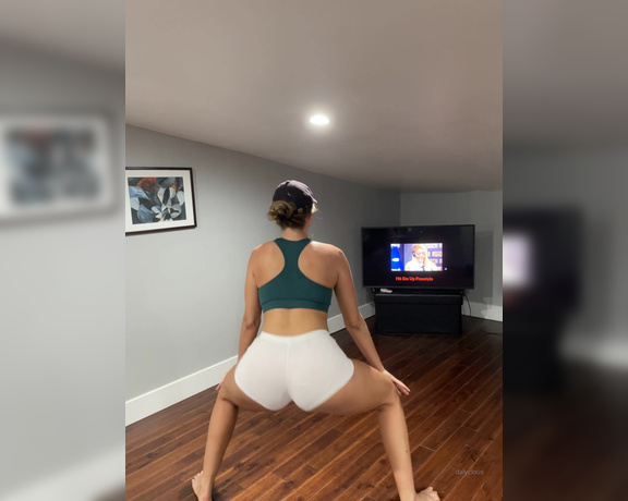 Duchess aka bigduchvip OnlyFans Video - 09-21-2021 - A lil bit of bodysuit amp A lot of booty shorts A whole damn movie for