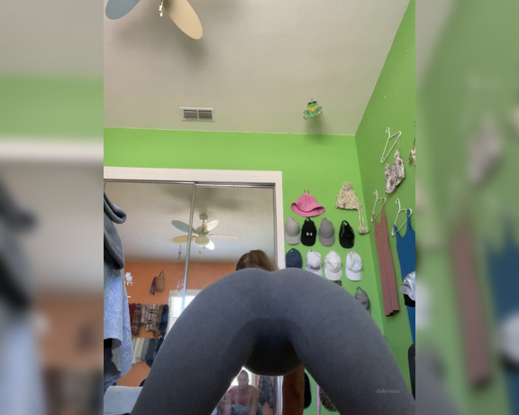 Duchess aka bigduchvip OnlyFans Video - 07-13-2021 - For those of you who like leggings twerkytuesday