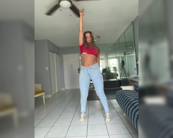 Duchess aka bigduchvip OnlyFans Video - 11-06-2023 - Just having a good time over here while perfectly filling out my jeans