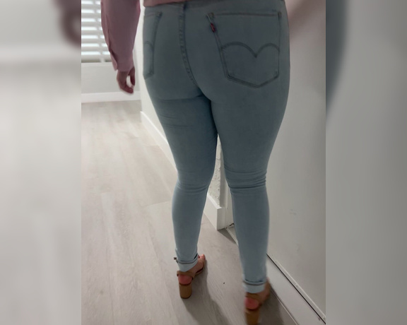 Duchess aka bigduchvip OnlyFans Video - 08-22-2023 - Ready to get these pants off amp get this ASS OUT