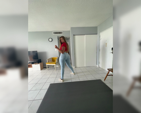 Duchess aka bigduchvip OnlyFans Video - 11-06-2023 - Just having a good time over here while perfectly filling out my jeans