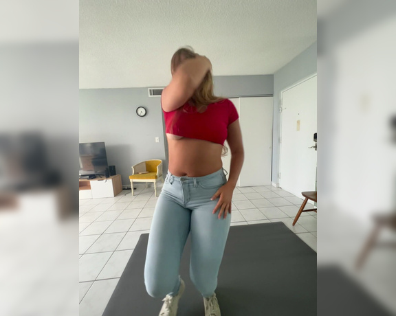 Duchess aka bigduchvip OnlyFans Video - 11-06-2023 - Just having a good time over here while perfectly filling out my jeans