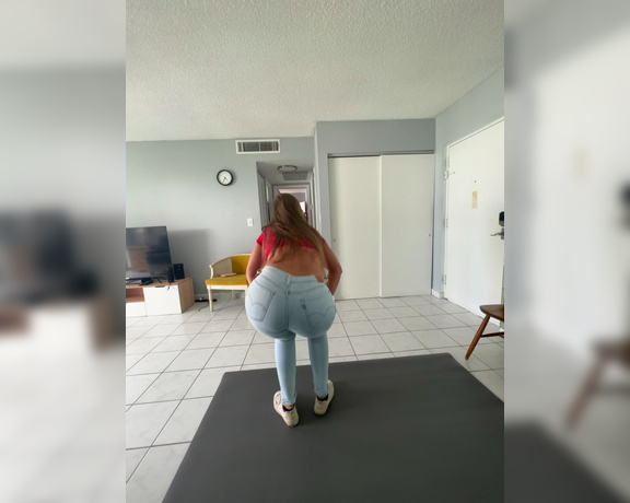 Duchess aka bigduchvip OnlyFans Video - 11-06-2023 - Just having a good time over here while perfectly filling out my jeans