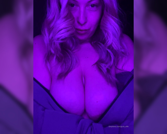 Giuls_Effe aka giuls_effe OnlyFans Video - 03-28-2023 - La maggioranza ha scelto il viola  Buonanotte bimbi   della zia