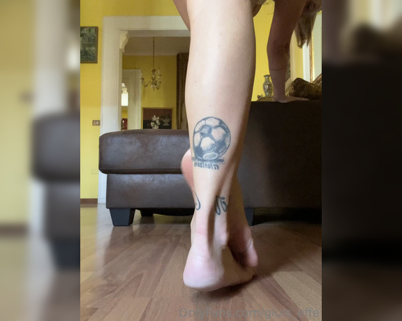 Giuls_Effe aka giuls_effe OnlyFans Video - 07-13-2023 - Vieni ad allenarti con me   Mi aiuti con gli squat