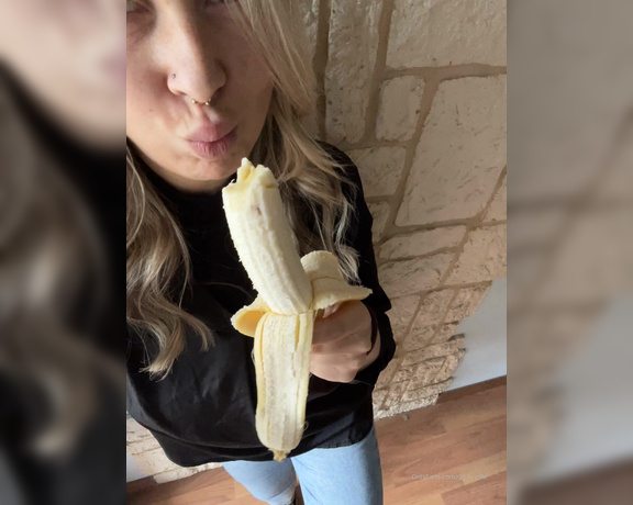 Giuls_Effe aka giuls_effe OnlyFans Video - 05-22-2023 - Oggi sono inarrestabile  ho acquistato un armadietto da giardino  e anche delle piante non