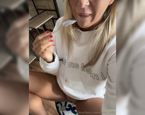 Giuls_Effe aka giuls_effe OnlyFans Video - 11-10-2023 - Devo andare a far spesa  questo è lultimo yogurt