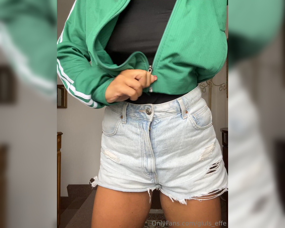 Giuls_Effe aka giuls_effe OnlyFans Video - 08-30-2023 - Sveglia  presto  estetista Come al solito liscia da lasciarci la lingua