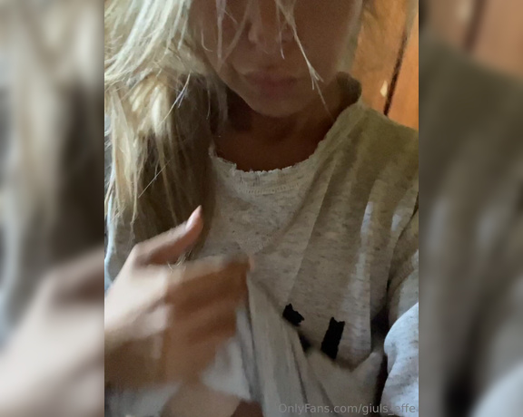 Giuls_Effe aka giuls_effe OnlyFans Video - 09-26-2023 - Vi capita mai di svegliarvi con voglie strane A me si