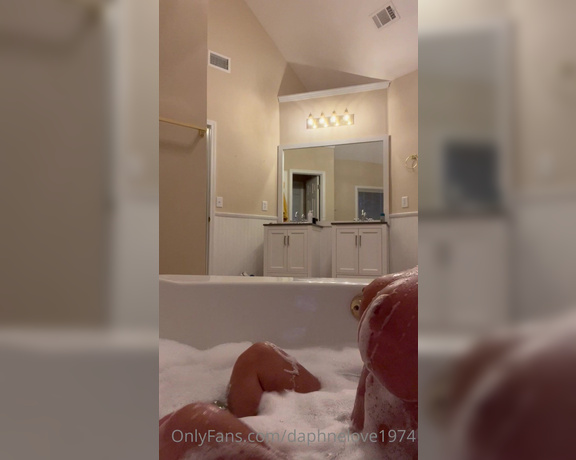 Daphne Love aka daphnelove1974 OnlyFans Video - 04-14-2023 - Bath_time