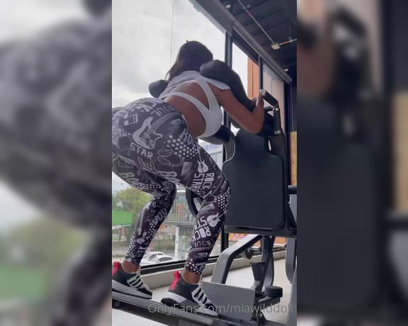 AngelinaFit aka angelinafit OnlyFans Video - 09-20-2021 - Keeping up this big juicy Its not easy  Would you help me to train this