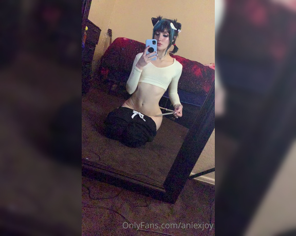 Anie Joy aka killjoyxv OnlyFans Video - 01-07-2021 - Hey _ I got a mirror and cleaned up the room a bit