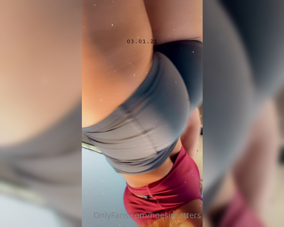 Foxxxy Potters aka foxxxypotters OnlyFans Video - 01-03-2021 - cute hype of video for you guys Happy Sunday