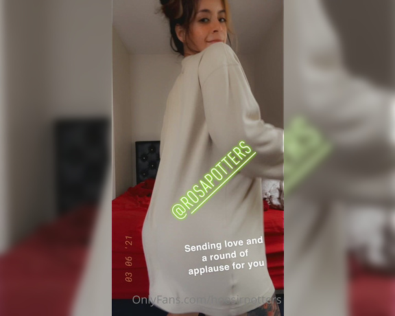 Foxxxy Potters aka foxxxypotters OnlyFans Video - 06-03-2021 - hello and happy Thursday my lil foxes lt3 come see me clap my booty for u