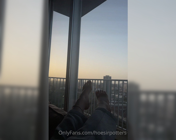 Foxxxy Potters aka foxxxypotters OnlyFans Video - 07-26-2021 - U should be paying me extra for my beautiful feet