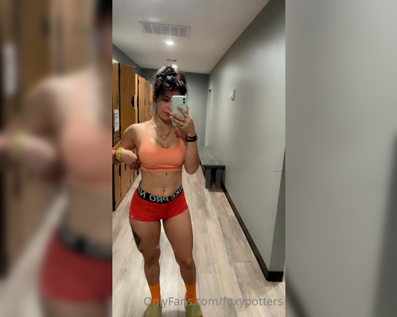 Foxxxy Potters aka foxxxypotters OnlyFans Video - 09-16-2021 - Gyyyyym w me on and off sports bra after Im sweaty Also I know I havent