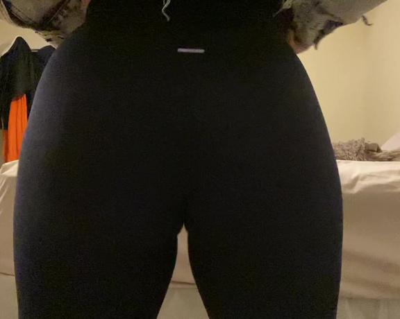 Fit Thick aka fitthick OnlyFans - Better version in your dms I like to tease 621096