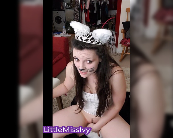 Ivy Rain aka ivyrainuk OnlyFans - Kitty cat triple squirt OnlyFans LiveShow Chaturbate 249117