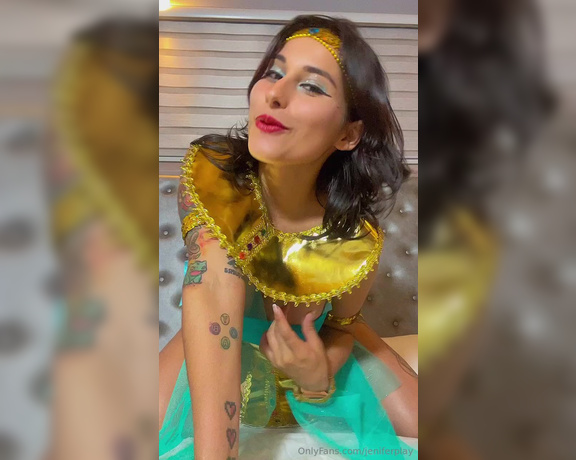 Jenifer Play aka jeniferplay OnlyFans - He hecho un nuevo video follando con este cosplay de Cleopatra jij 765669