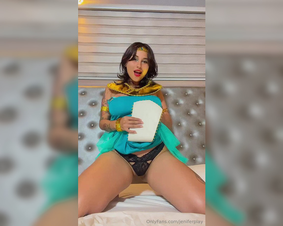 Jenifer Play aka jeniferplay OnlyFans - He hecho un nuevo video follando con este cosplay de Cleopatra jij 765669