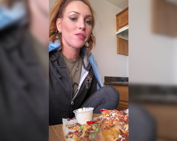 Jenny Blighe aka jennyblighe OnlyFans - Tonights vid is literally me trying to eat a GIANT sized order of n 157659