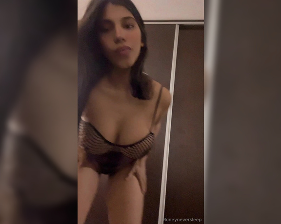 Pri Arandia aka priscilaarandia - 10-20-2023 OnlyFans Video - Mis tetas y mi culon moviéndose rico