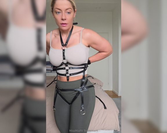 Miss Mia Fit aka missmiafit - 05-06-2024 OnlyFans Video - Heres a tiny video of our first world problems Figuring out how to wear the harnesses