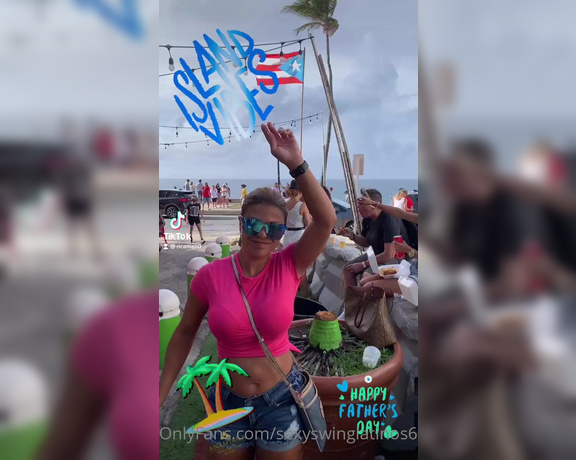 Sexyswinglatinos69 aka sexyswinglatinos69 - 06-21-2021 OnlyFans Video - Happy Monday sexy fans I enjoy dancing in the street at home