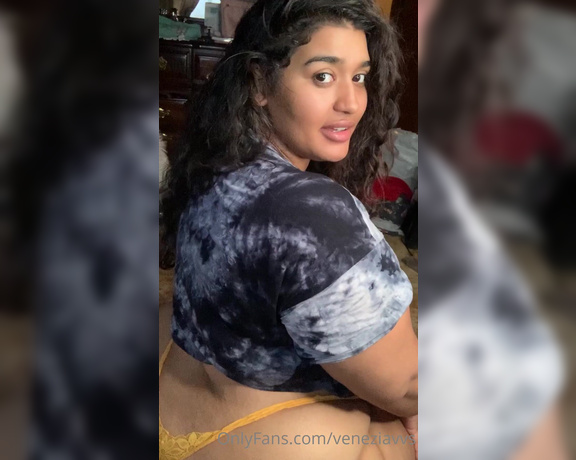 Vannesa Rodriguez aka vannesavvs - 12-16-2020 OnlyFans Video - Lol Im moving soon, dont judge my messy room