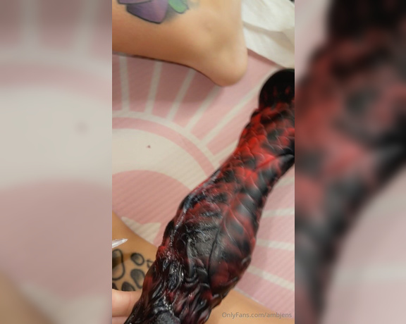 Ambjens aka ambjens - 07-01-2024 OnlyFans Video - Look at the detail on this dragon dildo