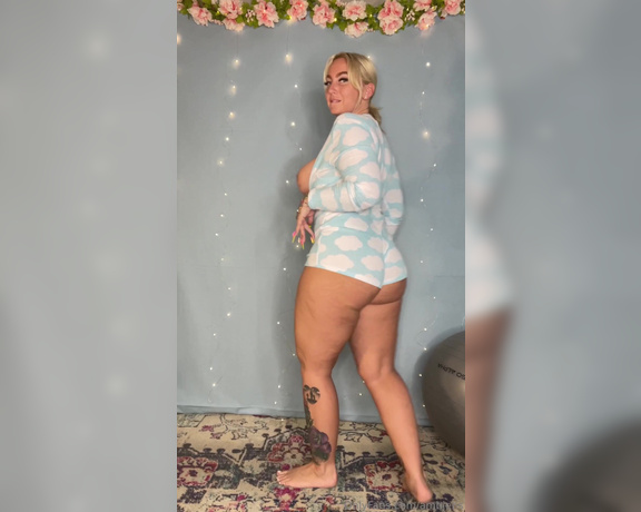 Ambjens aka ambjens - 04-27-2024 OnlyFans Video - After tonights twitch stream