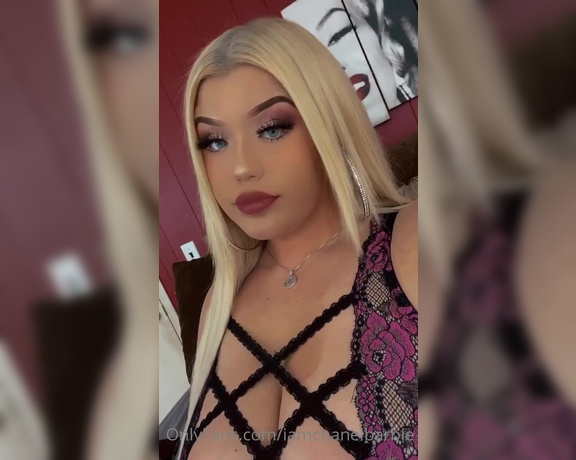 Chanel Barbie aka iamchanelbarbie - 06-25-2020 OnlyFans Video - What yall waiting on dont b shy