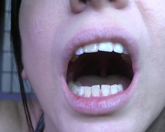 MsBiancaBaker - My Uvula, Uvula Fetish, Face Fetish, Mouth Fetish, Solo Female, ManyVids