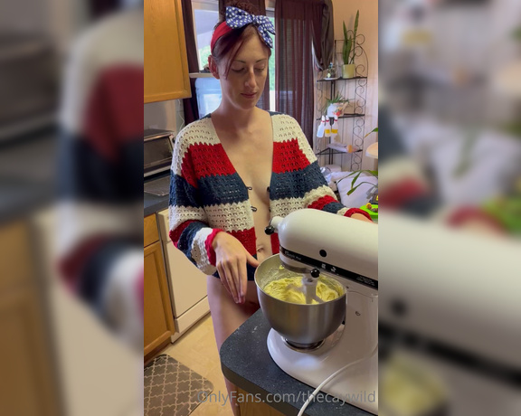 Cay Wild aka thecaywild - 07-04-2023 OnlyFans Video - Starting my baking for the party today