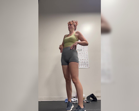 Cay Wild aka thecaywild - 08-10-2024 OnlyFans Video - Morning workout and some fun