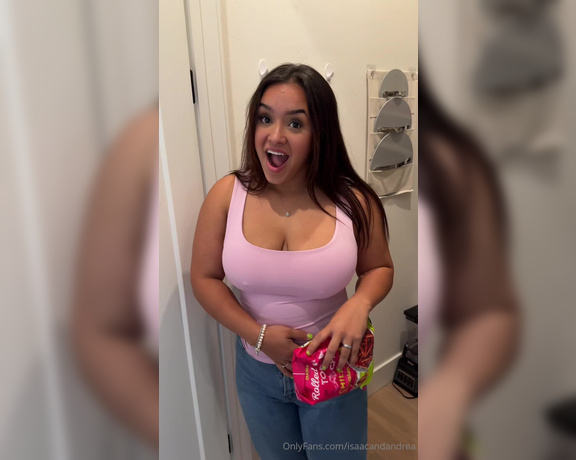 Isaacandandrea aka isaacandandrea - 09-05-2024 OnlyFans Video - HER NIPPLE CAME OUT