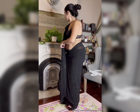 Jasmine Sherni aka jasminesherni - 02-09-2024 OnlyFans Video - Saree BTS for those of you who want to see my full progress videos of draping