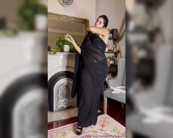 Jasmine Sherni aka jasminesherni - 02-09-2024 OnlyFans Video - Saree BTS for those of you who want to see my full progress videos of draping